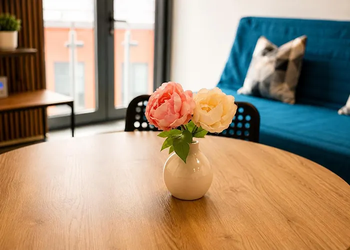 The Works-Fresh 2Bed In Centre, Opposite Arndale.